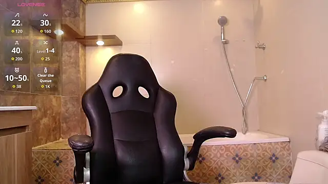 Snapshot of Ethan_lennox chatting on October 23, 10:19 pm Ethan lennox online show from October 23, 10:19 pm