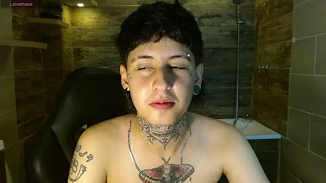 Ethan lennox online show from March 4, 8:05 pm