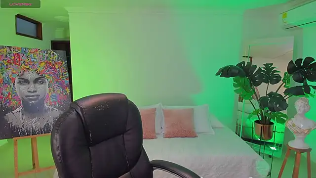 JANYLOVE   online show from March 17, 10:51 am