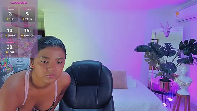 JANYLOVE   online show from March 4, 10:45 am