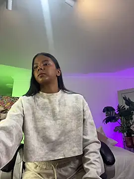 JANYLOVE   online show from May 8, 11:03 am