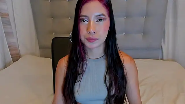 nymphomanya online show from April 15, 9:26 pm