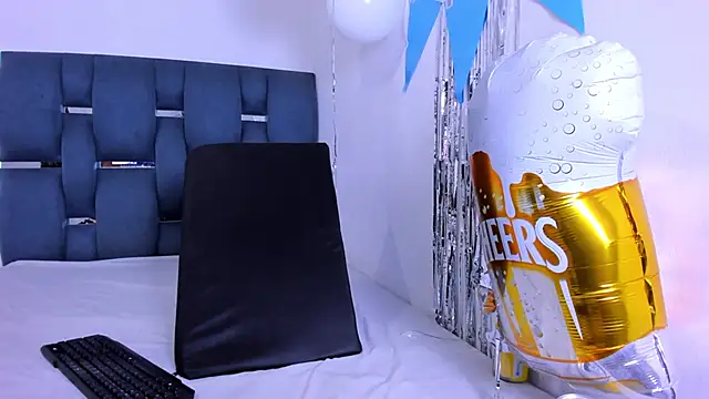 Snapshot of nymphomanya chatting on October 3, 8:10 pm nymphomanya online show from October 3, 8:10 pm
