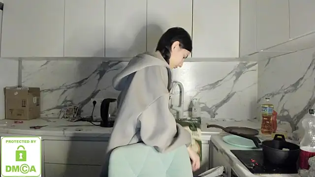 Snapshot of Ayesha_Thebestt chatting on January 9, 10:39 pm Ayesha Thebestt online show from January 9, 10:39 pm