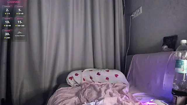 Snapshot of Ayesha_Thebestt chatting on June 26, 7:52 pm Ayesha Thebestt online show from June 26, 7:52 pm