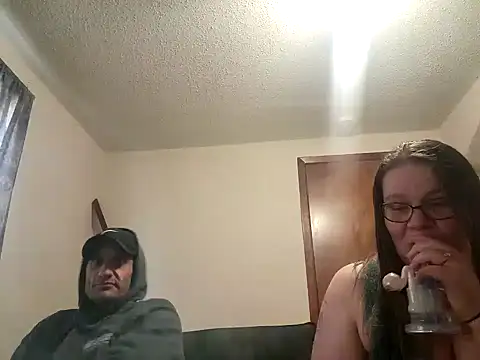 jdrizzle8699 online show from December 12, 9:04 pm