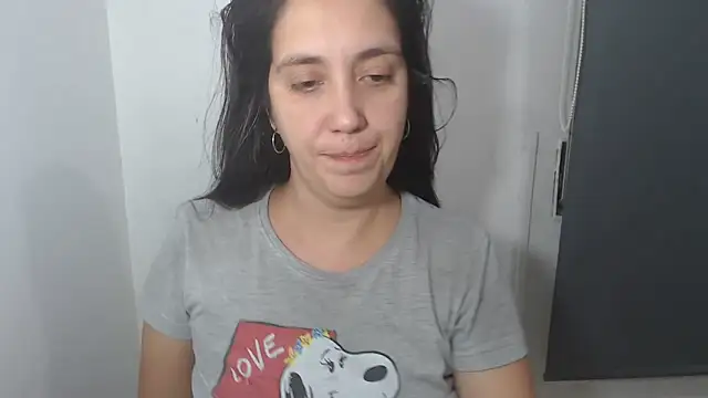 Snapshot of lulitasexy chatting on February 21, 1:00 am lulitasexy online show from February 21, 1:00 am