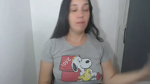 Snapshot of lulitasexy chatting on February 2, 2:06 am lulitasexy online show from February 2, 2:06 am