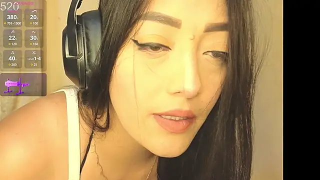 aleja20 - online show from December 2, 3:41 am