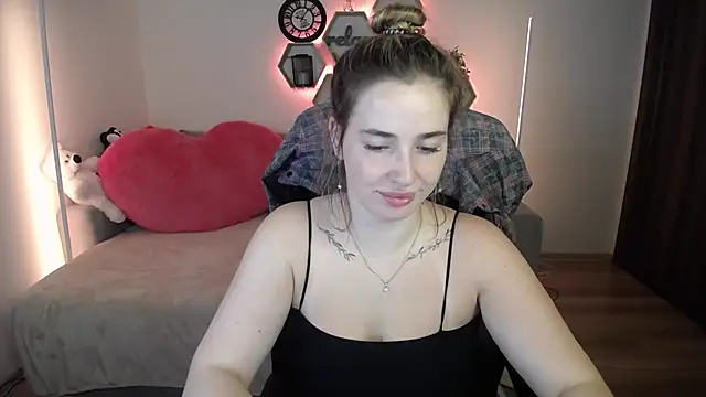 SabrinViolet online show from July 21, 8:04 am