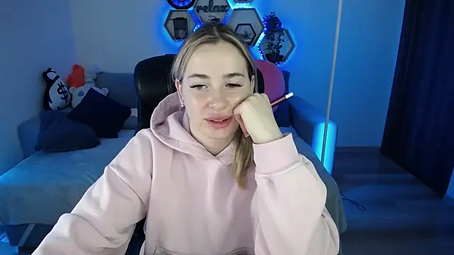 SabrinViolet online show from November 9, 9:13 am