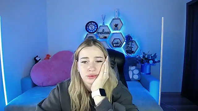 SabrinViolet online show from November 29, 9:09 am