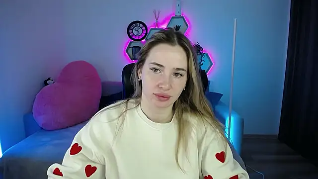 SabrinViolet online show from January 12, 9:05 am