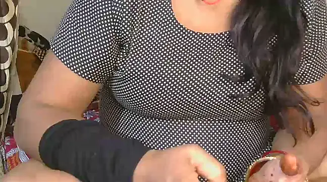 Snapshot of Cute_Ruhi99 chatting on March 1, 3:05 pm Cute Ruhi99 online show from March 1, 3:05 pm