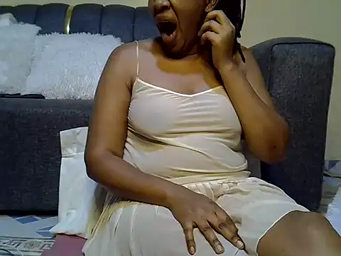 Sexy Kezzy online show from February 12, 10:20 pm