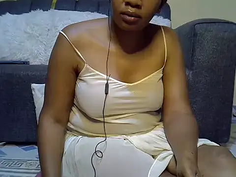 Sexy Kezzy online show from February 3, 8:14 pm