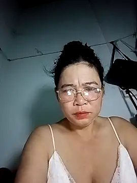 Snapshot of Sexy-asslove90 chatting on September 30, 8:37 pm Sexy-asslove90 online show from September 30, 8:37 pm