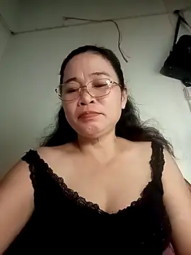Snapshot of Sexy-asslove90 chatting on October 13, 2:29 pm Sexy-asslove90 online show from October 13, 2:29 pm