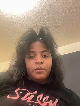 prettlovely14 online show from November 18, 8:01 pm