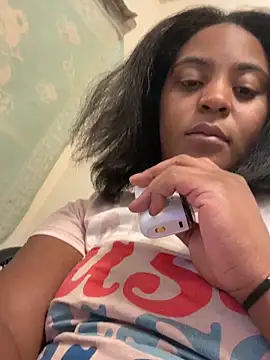 prettlovely14 online show from October 11, 6:25 am