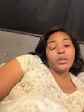 prettlovely14 online show from February 22, 2:03 am