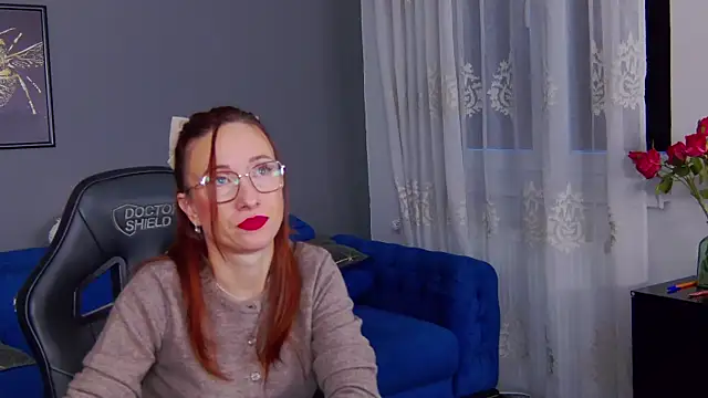 AnneHove online show from October 27, 5:08 am