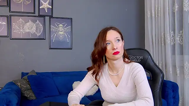 AnneHove online show from December 1, 4:46 am