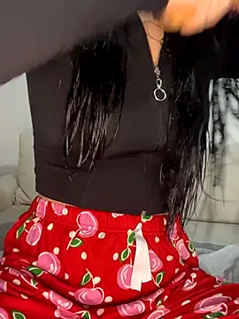 gizemseks online show from November 26, 5:46 pm