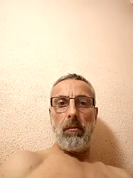 justinont76 online show from March 16, 11:40 pm