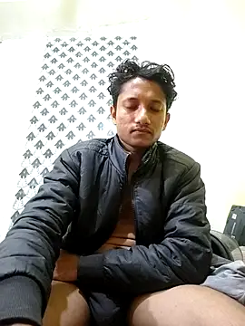 Snapshot of Indiandaddy11 chatting on December 16, 6:56 pm Indiandaddy11 online show from December 16, 6:56 pm