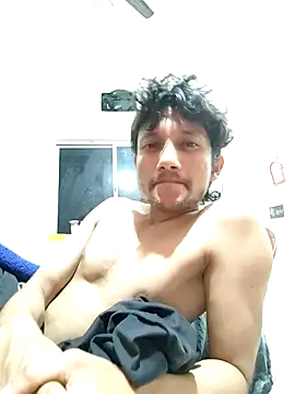 Snapshot of Indiandaddy11 chatting on February 18, 6:04 pm Indiandaddy11 online show from February 18, 6:04 pm