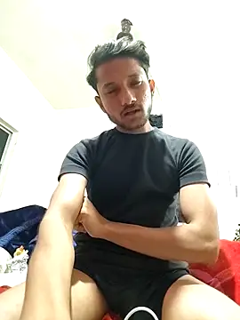 Snapshot of Indiandaddy11 chatting on March 18, 6:50 pm Indiandaddy11 online show from March 18, 6:50 pm