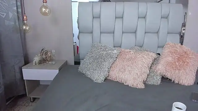 SusanBenett online show from October 20, 9:15 pm