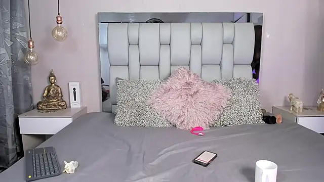 SusanBenett online show from March 27, 10:00 pm