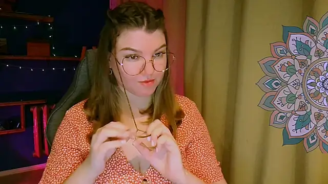 VioletteWay online show from January 18, 5:27 pm