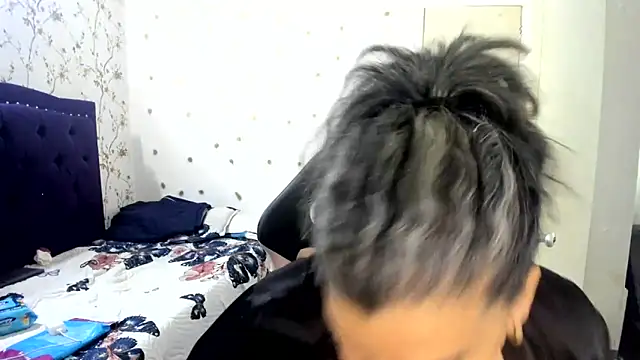 vikyadams online show from May 31, 6:08 am