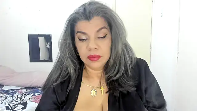 vikyadams online show from February 21, 3:19 am