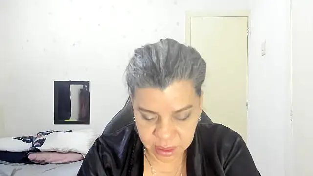 vikyadams online show from February 4, 8:31 am