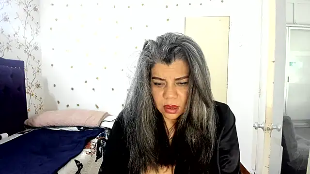 Snapshot of vikyadams chatting on July 6, 10:55 am vikyadams online show from July 6, 10:55 am