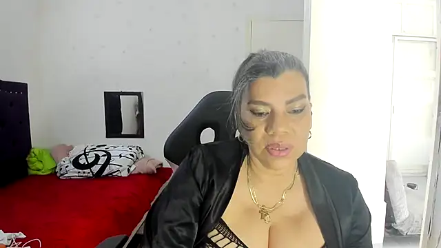 Snapshot of vikyadams chatting on September 22, 2:23 pm vikyadams online show from September 22, 2:23 pm