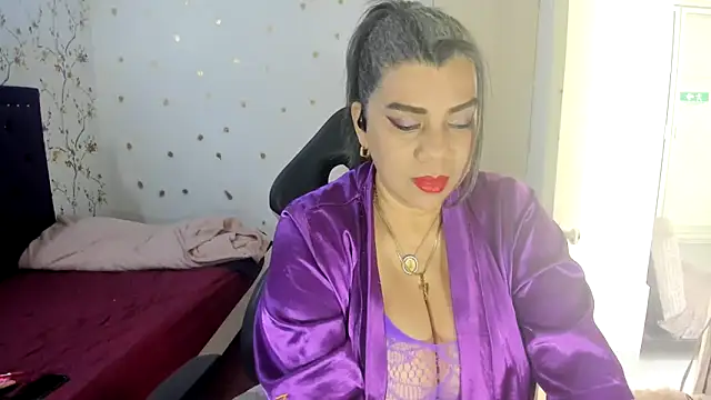 vikyadams online show from April 10, 2:24 pm