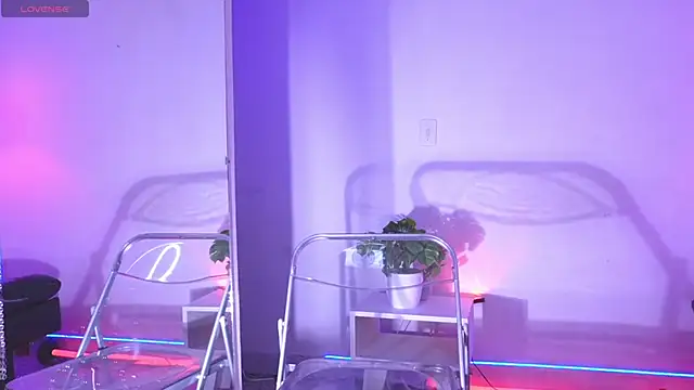 catalina  lovers online show from February 21, 5:04 pm