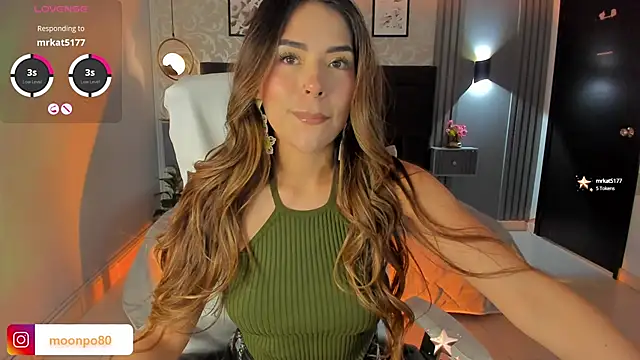 Snapshot of Luna__Ponce chatting on February 7, 4:14 pm Luna Ponce online show from February 7, 4:14 pm