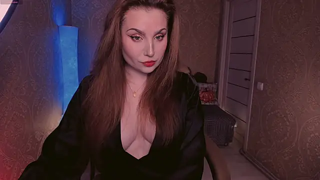 Snapshot of Eesmaaarrr chatting on November 4, 10:46 pm Eesmaaarrr online show from November 4, 10:46 pm