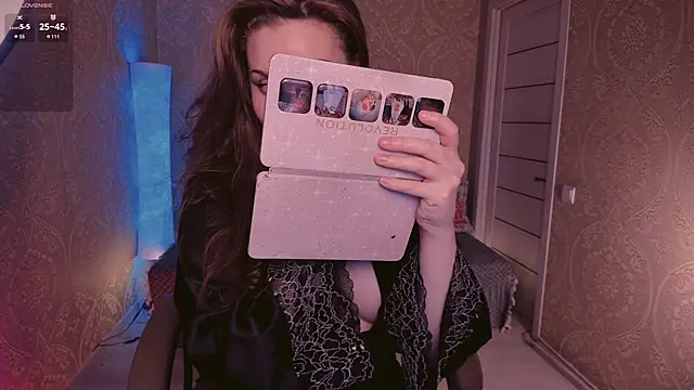 Snapshot of Eesmaaarrr chatting on October 25, 11:27 pm Eesmaaarrr online show from October 25, 11:27 pm