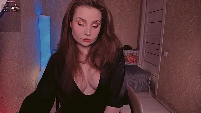 Snapshot of Eesmaaarrr chatting on October 23, 11:25 pm Eesmaaarrr online show from October 23, 11:25 pm