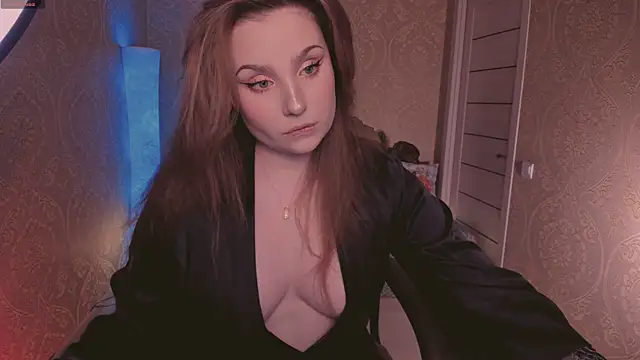 Snapshot of Eesmaaarrr chatting on October 22, 11:36 pm Eesmaaarrr online show from October 22, 11:36 pm