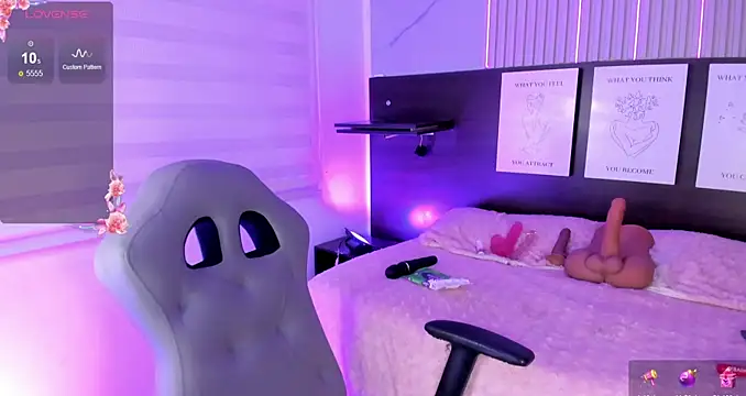 Violet spencer online show from November 19, 9:48 pm