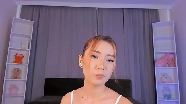 Snapshot of tinki_winkii chatting on October 20, 9:32 am tinki winkii online show from October 20, 9:32 am