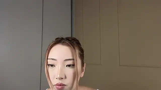 Snapshot of tinki_winkii chatting on September 19, 6:06 am tinki winkii online show from September 19, 6:06 am